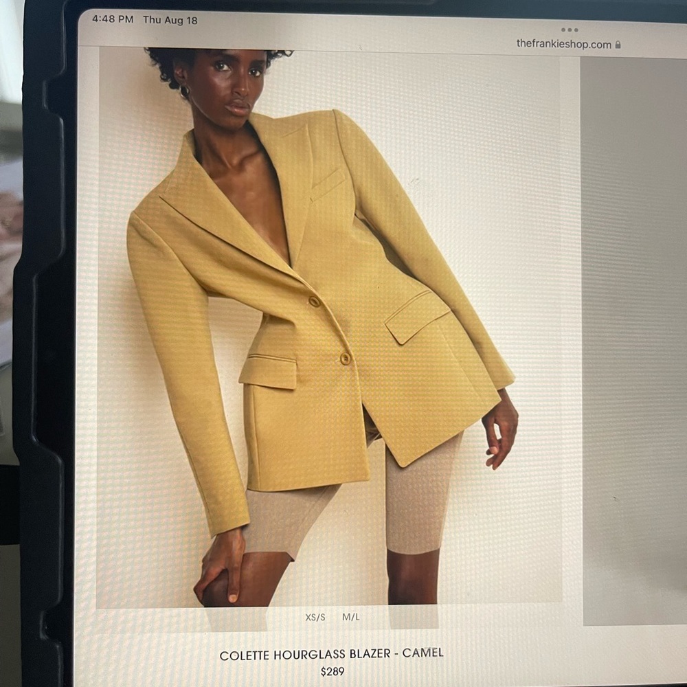 The Frankie Shop Collette Blazer. XS/S